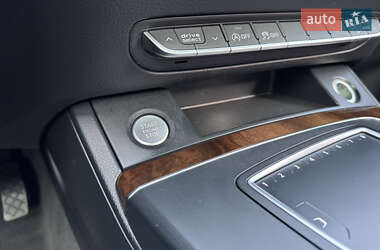 Внедорожник / Кроссовер Audi Q5 2017 в 