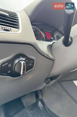 Внедорожник / Кроссовер Audi Q5 2011 в 