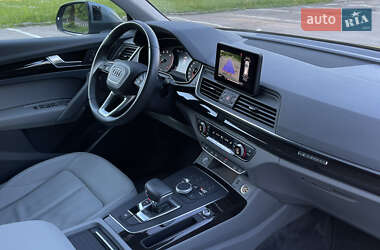 Внедорожник / Кроссовер Audi Q5 2020 в 