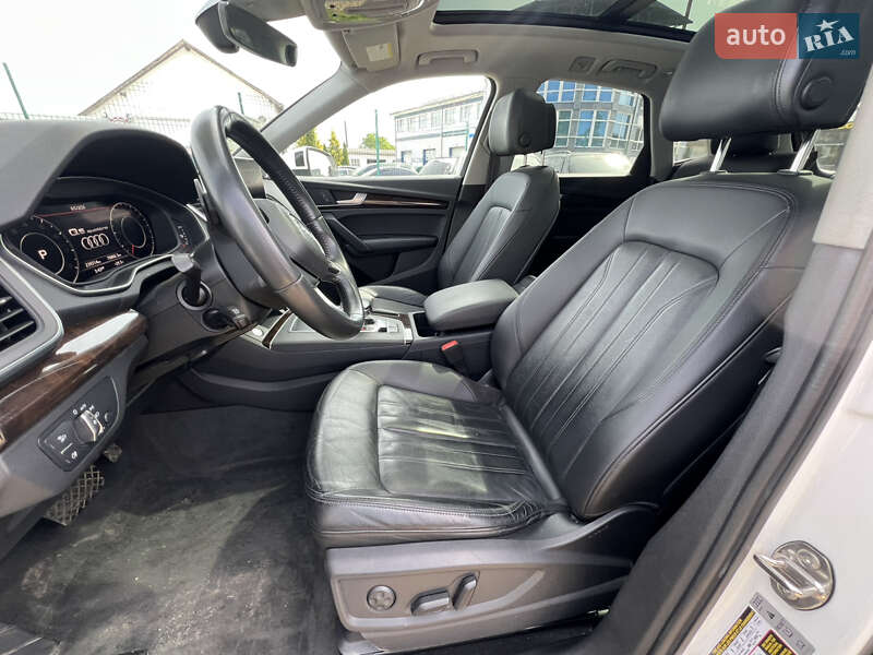 Внедорожник / Кроссовер Audi Q5 2018 в Стрые