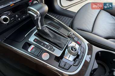Внедорожник / Кроссовер Audi Q5 2015 в 