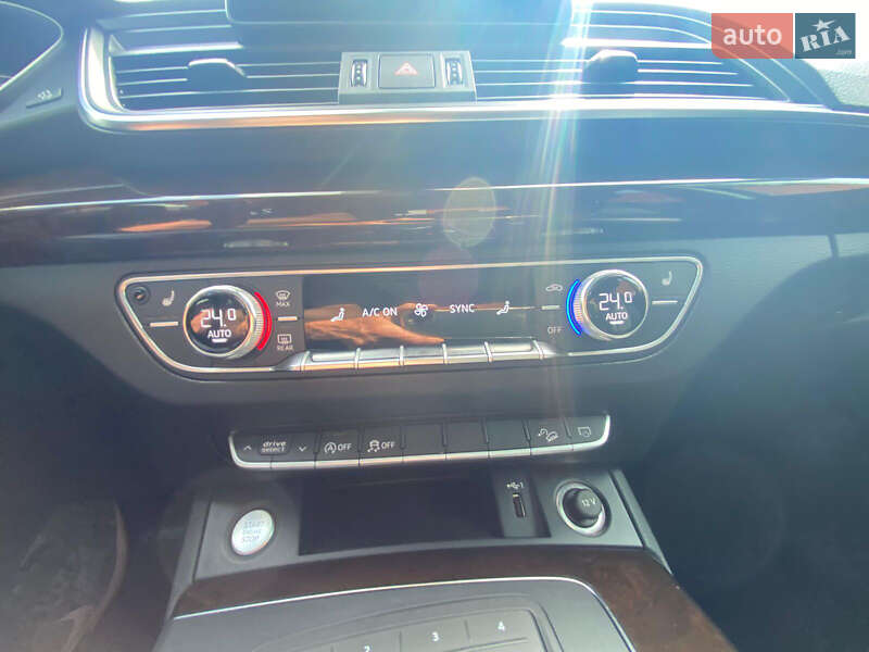 Внедорожник / Кроссовер Audi Q5 2019 в Ровно