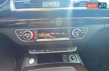 Позашляховик / Кросовер Audi Q5 2019 в 