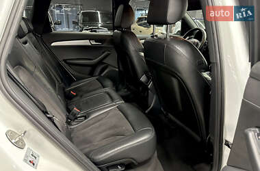 Позашляховик / Кросовер Audi Q5 2011 в 
