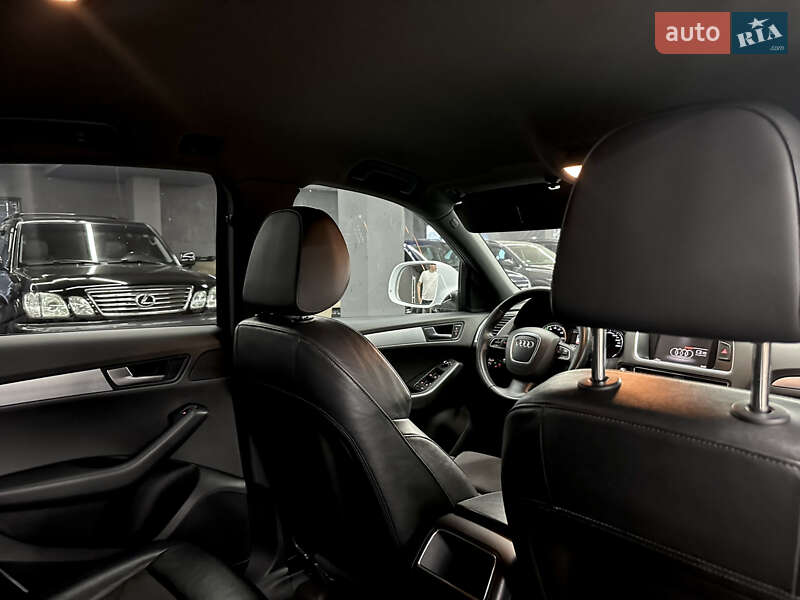 Внедорожник / Кроссовер Audi Q5 2011 в Харькове