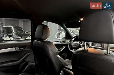Позашляховик / Кросовер Audi Q5 2011 в 