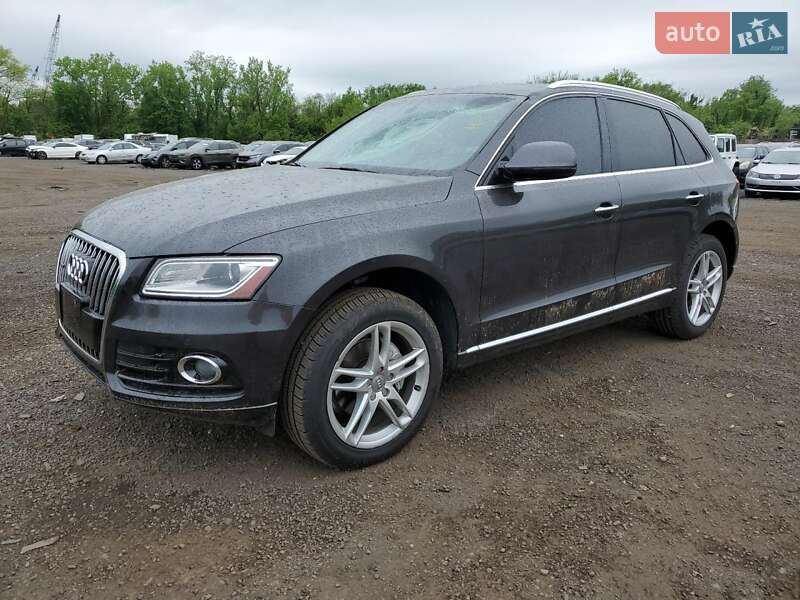 Внедорожник / Кроссовер Audi Q5 2015 в 