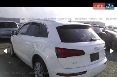 Внедорожник / Кроссовер Audi Q5 2018 в 