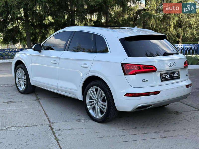Позашляховик / Кросовер Audi Q5 2018 в Харкові
