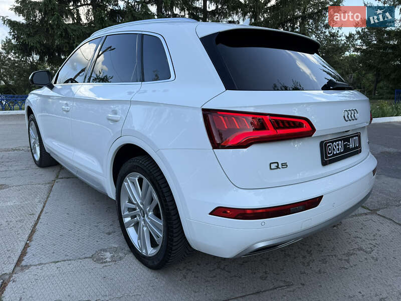 Позашляховик / Кросовер Audi Q5 2018 в Харкові