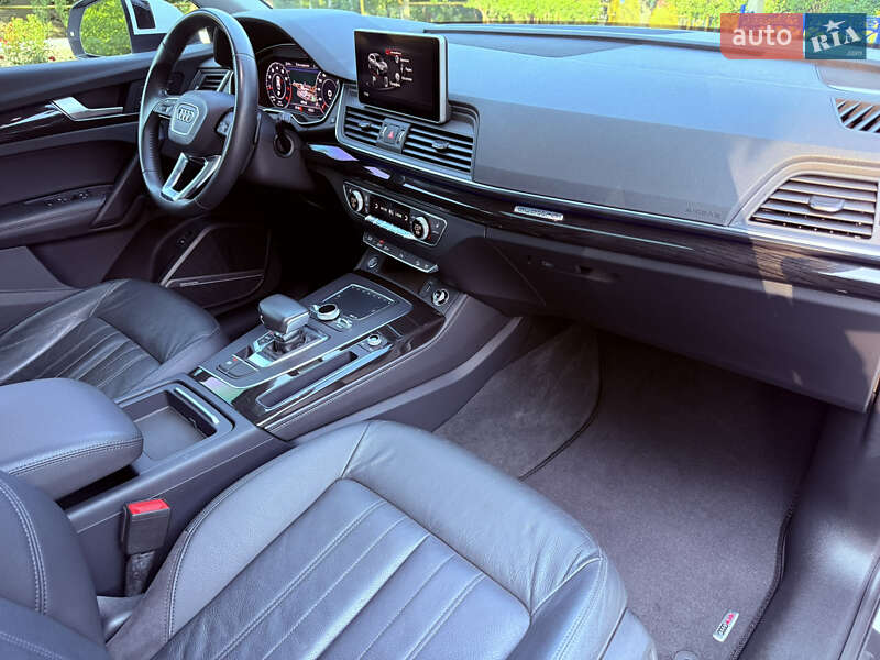 Позашляховик / Кросовер Audi Q5 2018 в Харкові
