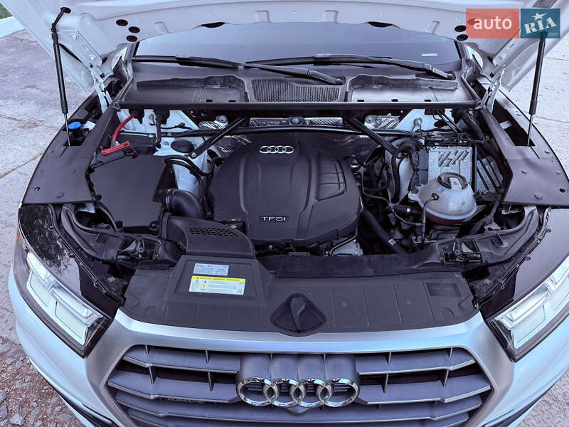 Позашляховик / Кросовер Audi Q5 2018 в Харкові