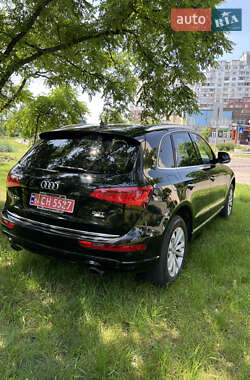 Внедорожник / Кроссовер Audi Q5 2016 в 