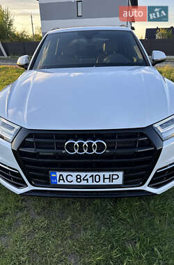 Позашляховик / Кросовер Audi Q5 2019 в 