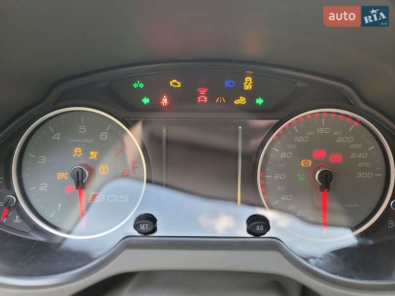 Внедорожник / Кроссовер Audi Q5 2011 в Киеве
