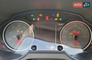 Внедорожник / Кроссовер Audi Q5 2011 в 