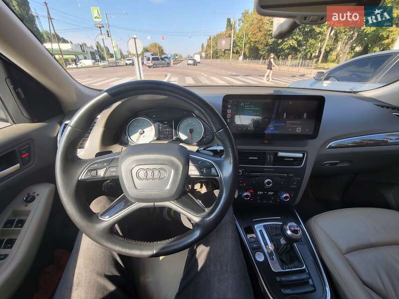 Внедорожник / Кроссовер Audi Q5 2011 в Киеве