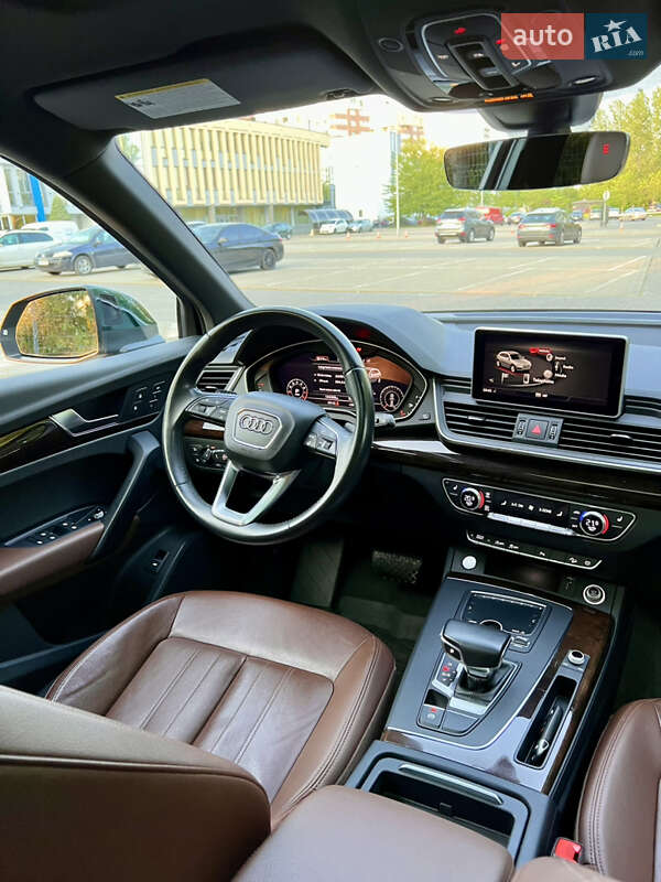 Внедорожник / Кроссовер Audi Q5 2018 в Львове