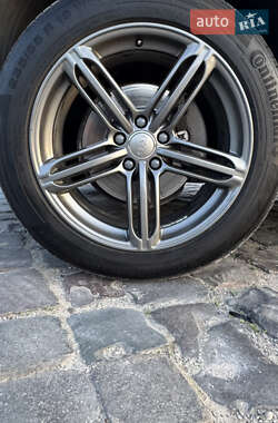 Внедорожник / Кроссовер Audi Q5 2011 в 