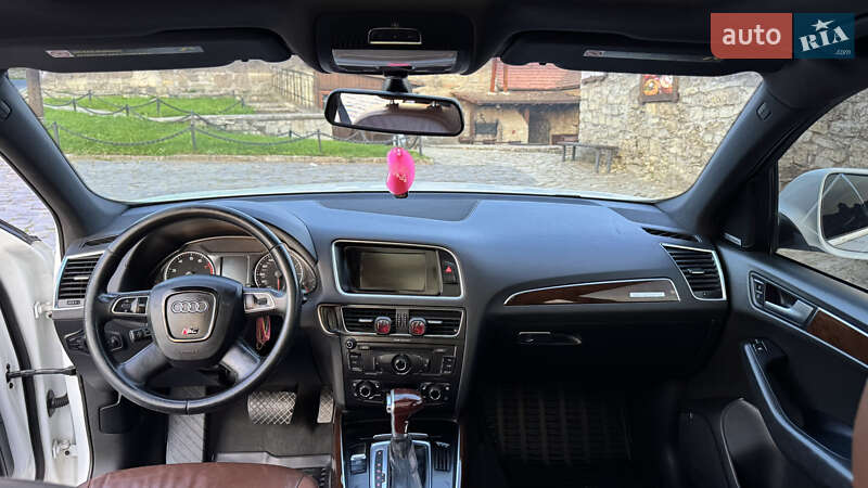 Внедорожник / Кроссовер Audi Q5 2011 в Каменец-Подольском