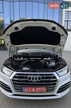Внедорожник / Кроссовер Audi Q5 2019 в 