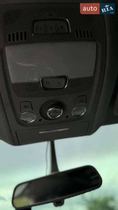 Внедорожник / Кроссовер Audi Q5 2012 в Нововолынске