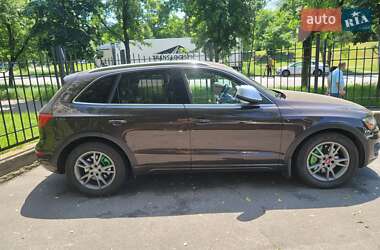 Внедорожник / Кроссовер Audi Q5 2011 в 