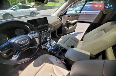 Внедорожник / Кроссовер Audi Q5 2011 в 