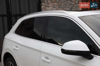 Внедорожник / Кроссовер Audi Q5 2021 в 