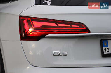 Внедорожник / Кроссовер Audi Q5 2021 в 
