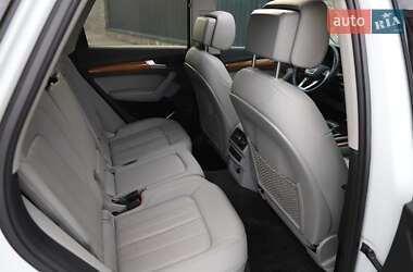 Внедорожник / Кроссовер Audi Q5 2021 в 