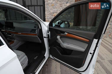 Внедорожник / Кроссовер Audi Q5 2021 в 