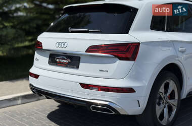 Внедорожник / Кроссовер Audi Q5 2022 в 