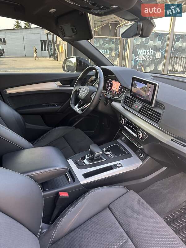 Внедорожник / Кроссовер Audi Q5 2019 в Тернополе