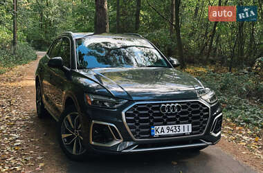 Позашляховик / Кросовер Audi Q5 2021 в Києві