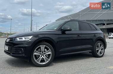 Внедорожник / Кроссовер Audi Q5 2019 в 