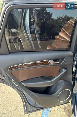 Внедорожник / Кроссовер Audi Q5 2015 в 