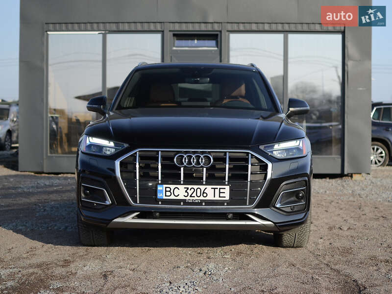Внедорожник / Кроссовер Audi Q5 2022 в 