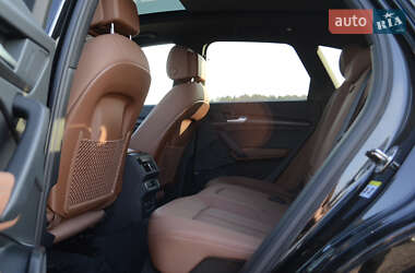 Внедорожник / Кроссовер Audi Q5 2022 в 