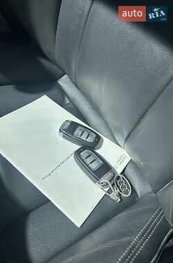 Внедорожник / Кроссовер Audi Q5 2012 в 