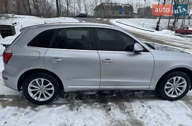 Внедорожник / Кроссовер Audi Q5 2015 в 