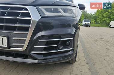 Внедорожник / Кроссовер Audi Q5 2018 в 