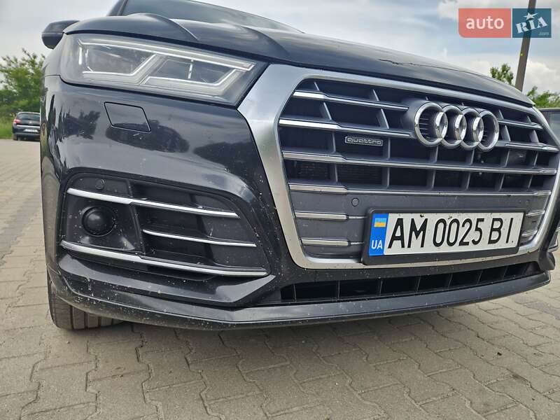 Внедорожник / Кроссовер Audi Q5 2018 в Житомире