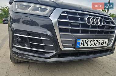 Внедорожник / Кроссовер Audi Q5 2018 в 