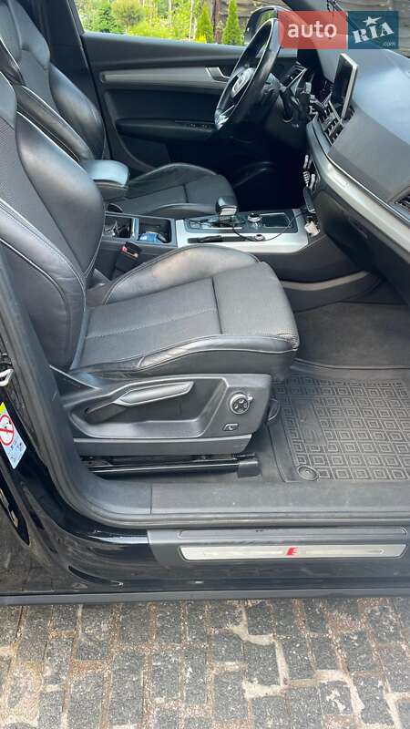 Внедорожник / Кроссовер Audi Q5 2018 в Житомире