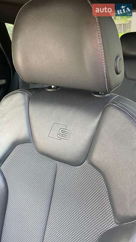 Внедорожник / Кроссовер Audi Q5 2018 в Житомире