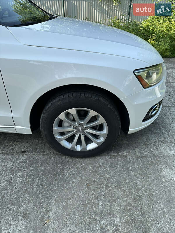 Внедорожник / Кроссовер Audi Q5 2015 в Бориславе