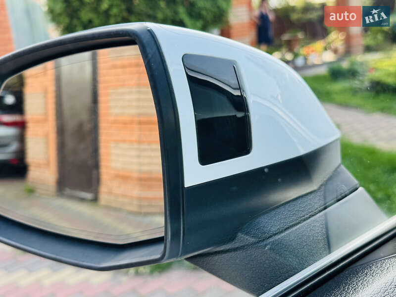 Позашляховик / Кросовер Audi Q5 2018 в Києві
