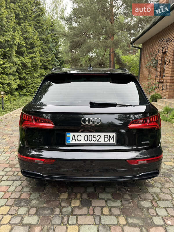 Позашляховик / Кросовер Audi Q5 2018 в Луцьку