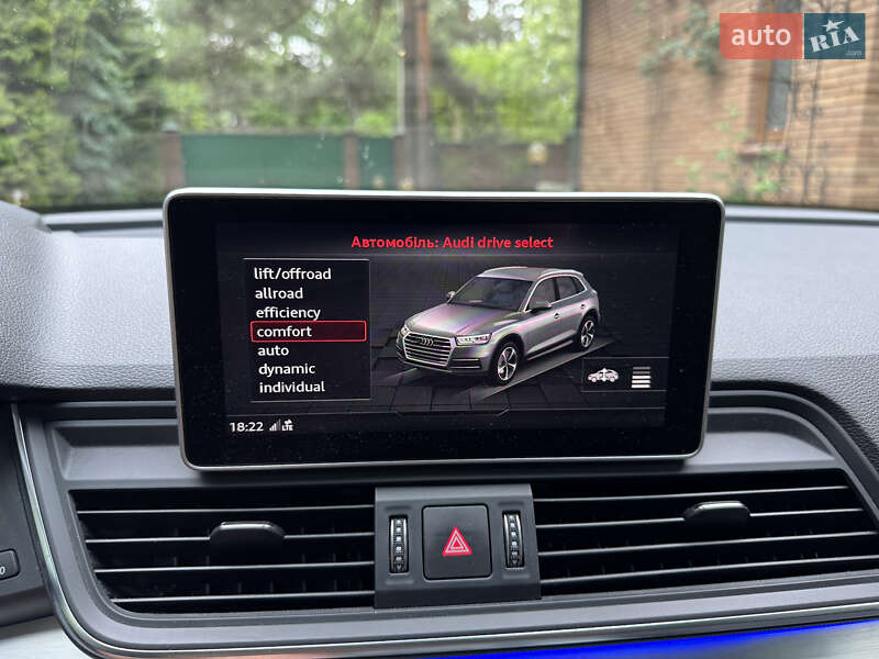 Позашляховик / Кросовер Audi Q5 2018 в Луцьку